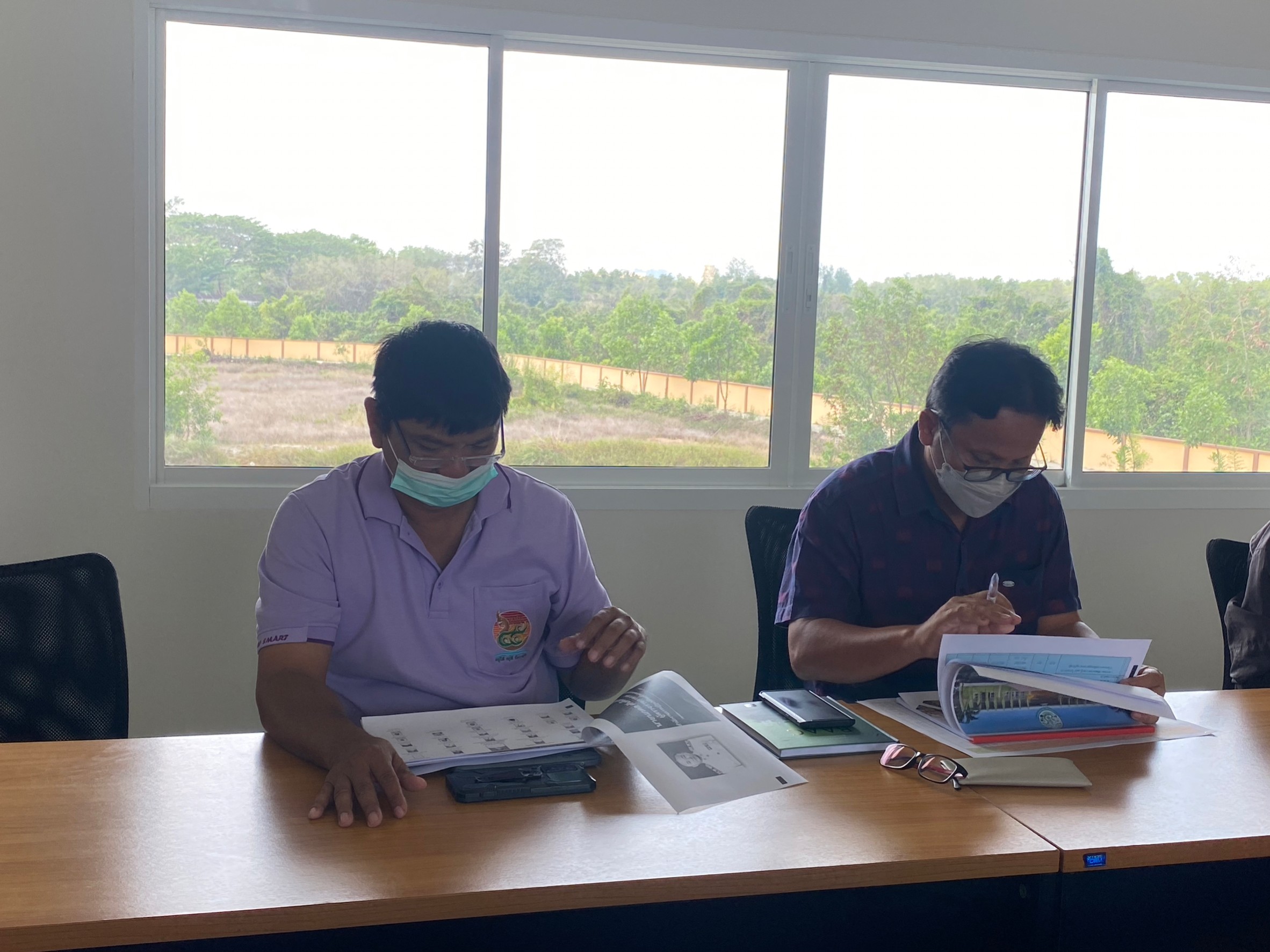 title -  ผู้ตรวจราชการกรม สำนักงา﻿นการปฏิรูปที่ดินเพื่อเกษตรกรรม ตรวจติดตามการดำเนินงาน ของ ส.ป.ก.จันทบุรี